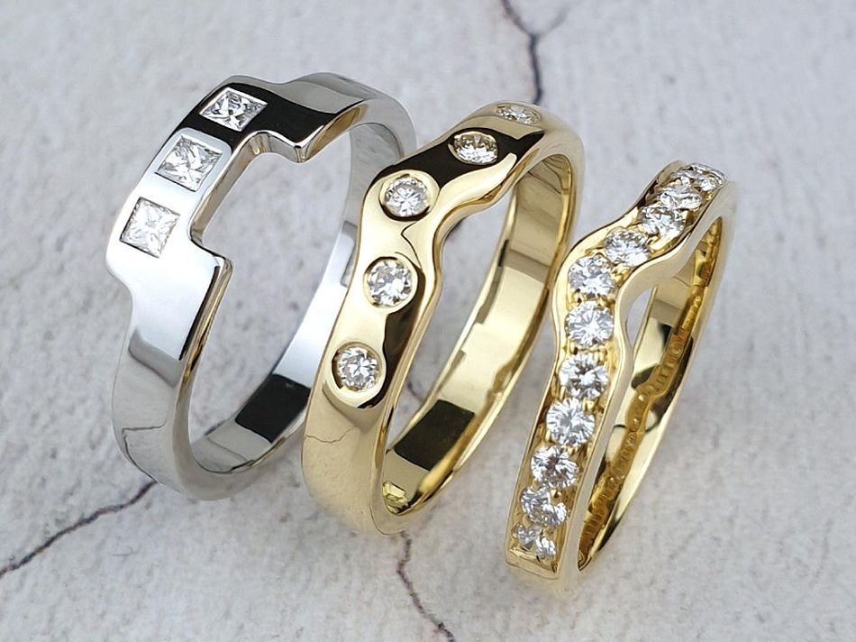 Gallery image 1: Aurum designer-jewellers