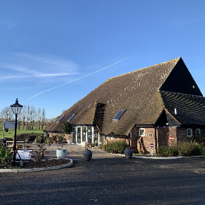 The Lodge at Winchelsea is a modern contemporary venue surrounded by beautiful countryside