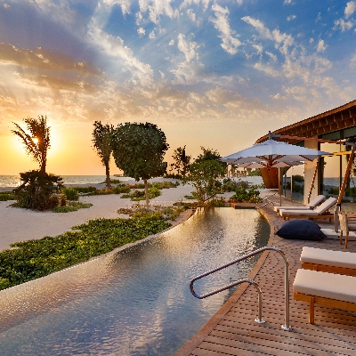Honeymoon News: St. Regis Hotels and Resorts is a new resort in Saudi Arabia