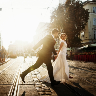 How to Beat the Heat: Tips for a Comfortable Summer Wedding