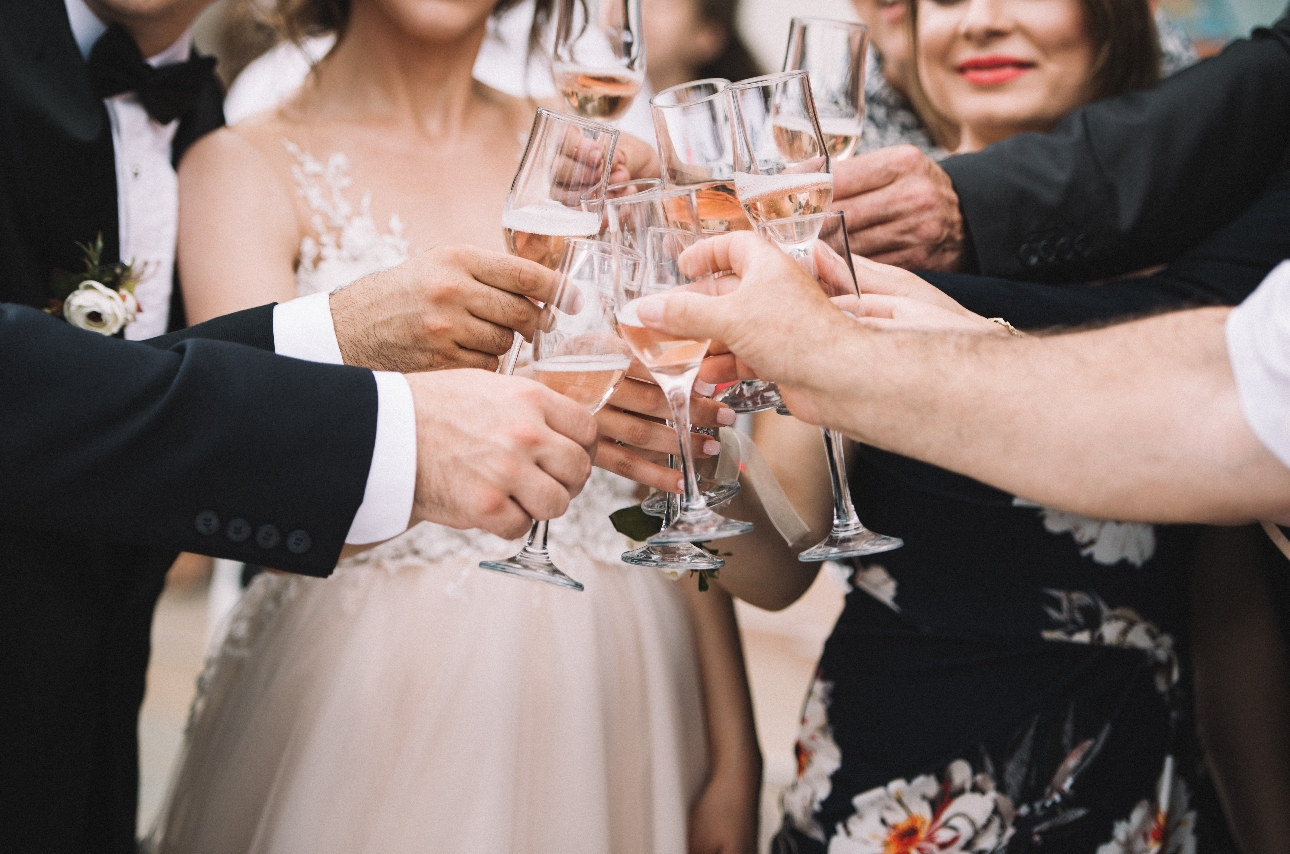 8 wedding wine trends 2020: Image 1