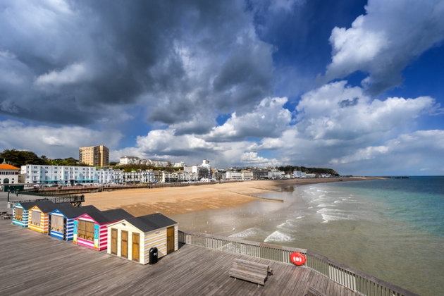 Frankonia Hastings is a pop-up bakery kiosk on Hastings Pier