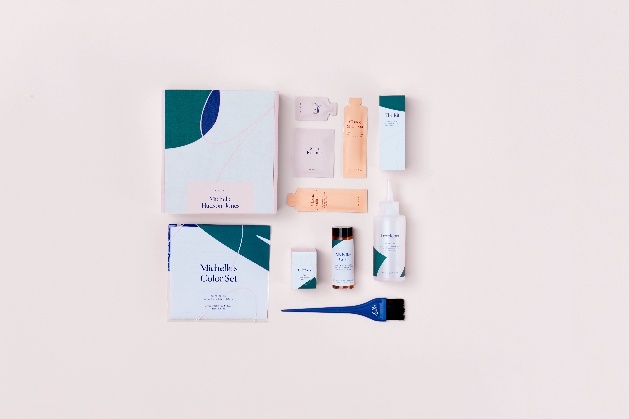 Contents of eSalon's colour kit