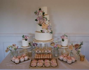 cake table