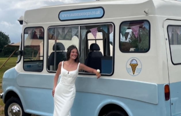 Sussex Scoops vintage ice cream van Gloria