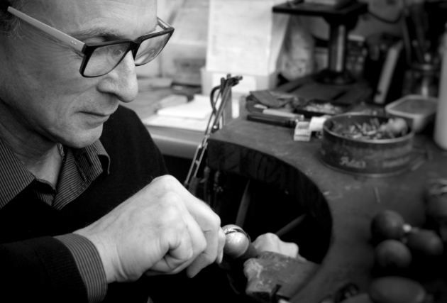 jeweller working at Aurumn Designer Jewellers