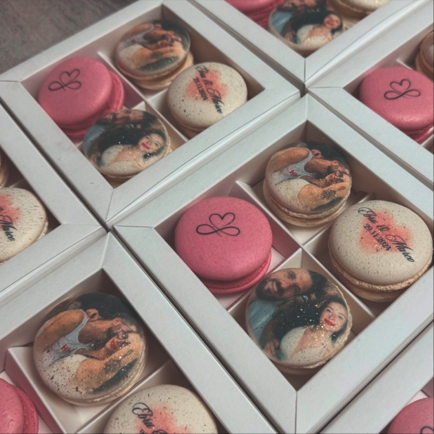 Box of four personalised macaroons printed using Eddie the edible ink printer