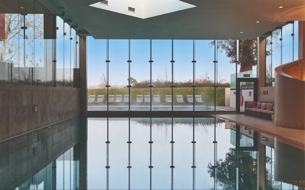 pool at Ockendon Manor Spa