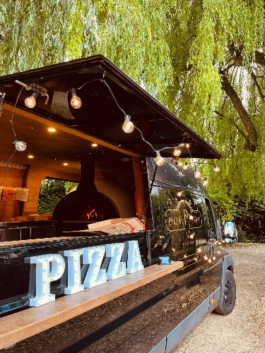 Image 3 from Pizza Post